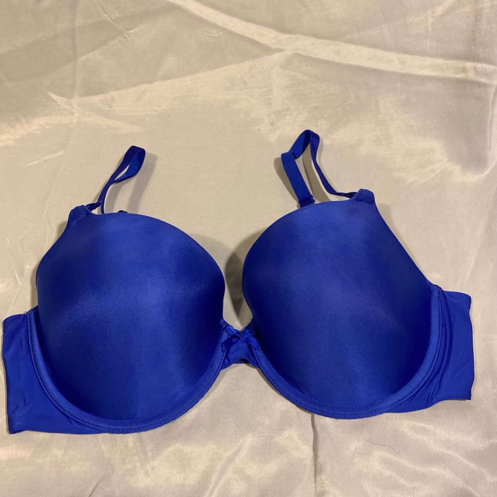 Victoria's Secret Demi T Shirt Bra